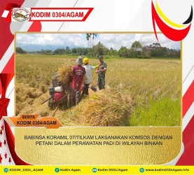 BABINSA KORAMIL 07/TILKAM LAKSANAKAN KOMSOS DENGAN PETANI DALAM PERAWATAN PADI DI WILAYAH BINAAN