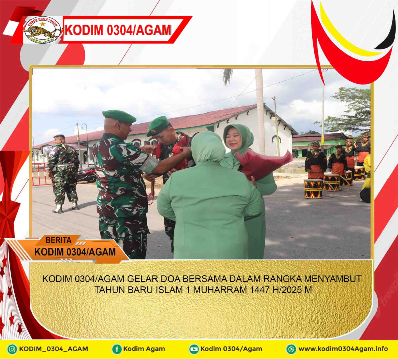 TRADISI CORPS PENYAMBUTAN KOMANDAN KODIM 0304/AGAM YANG BARU LETKOL INF. SELAMET DWI SANTOSO, S.I.P, BESERTA NY. DIAN INDIRI DWI SANTOSO DI MAKODIM 0304/AGAM
